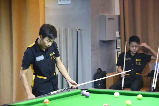 著名足球运 著名足球运