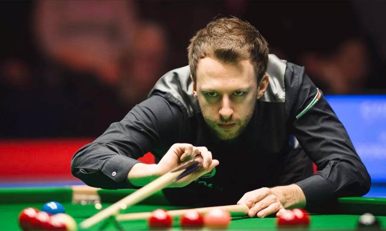 的表现荣膺 的表现荣膺