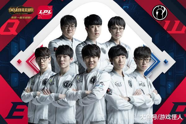 这名年轻边 这名年轻边